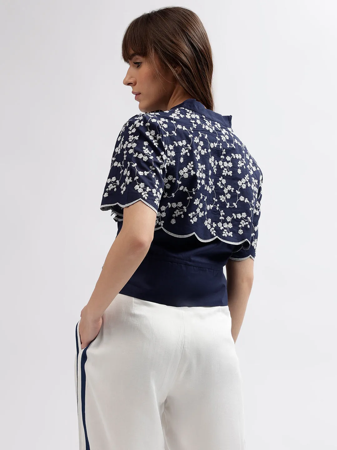 Elle Women Blue Embroidered V Neck Short Sleeves Top