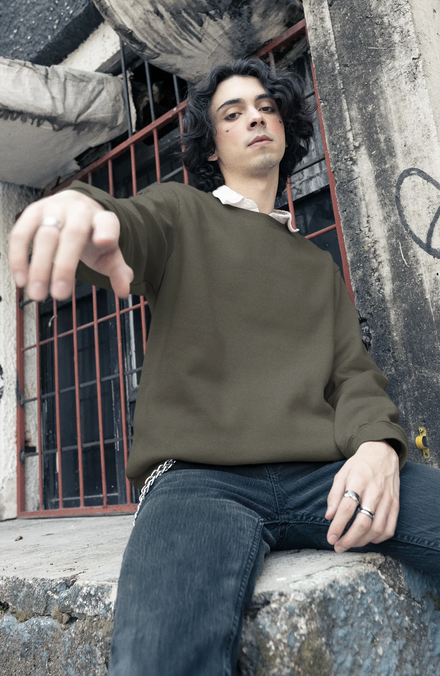 Solid : Unisex Classic Fit sweatshirts