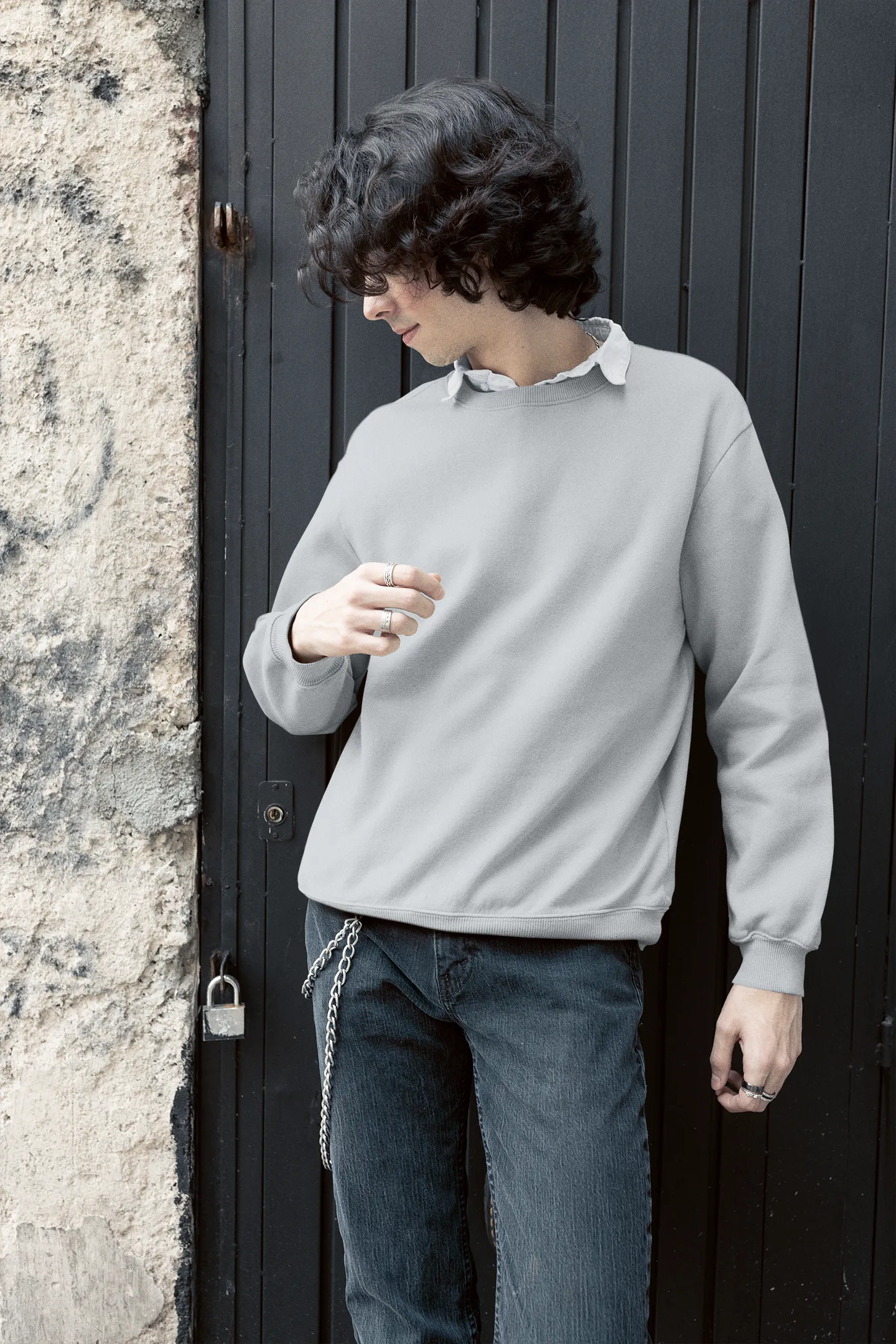 Solid : Unisex Classic Fit sweatshirts