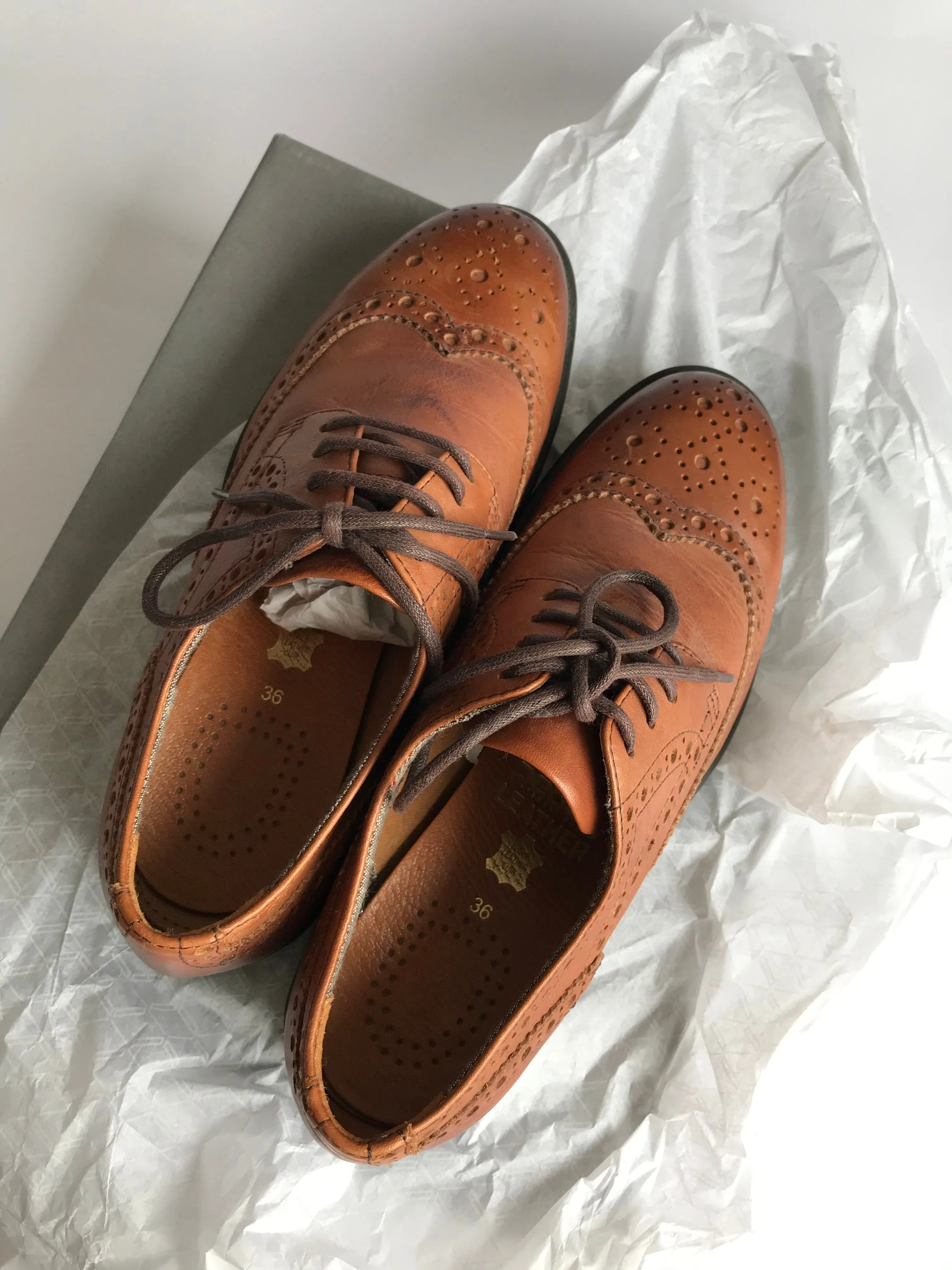 Vagabond Brown Leather Wingtip Brogue Oxford Shoes, Size US 6