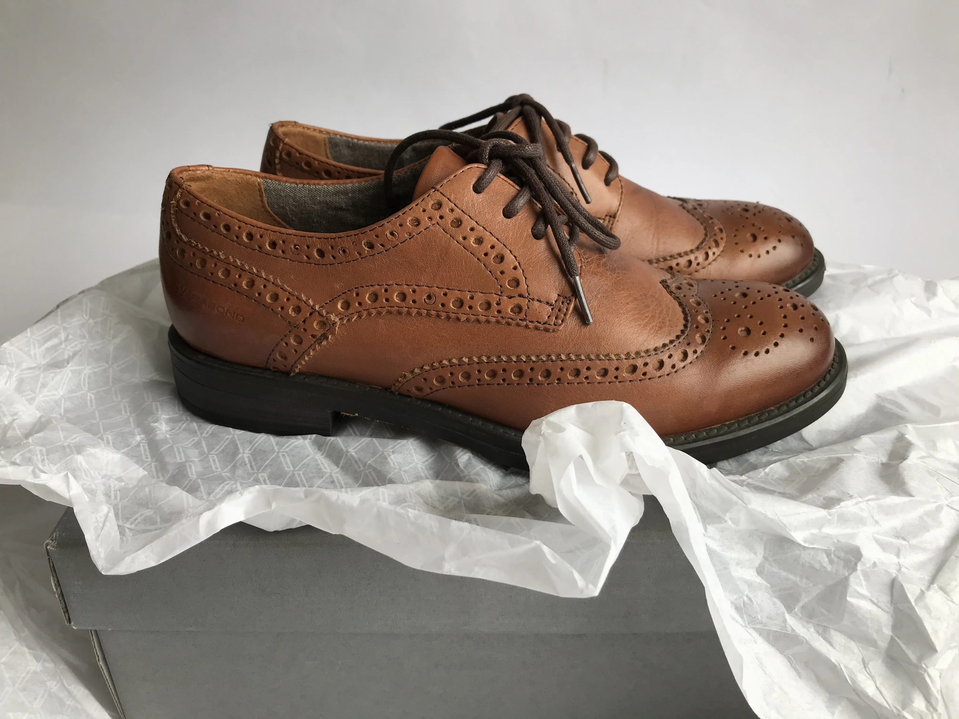 Vagabond Brown Leather Wingtip Brogue Oxford Shoes, Size US 6