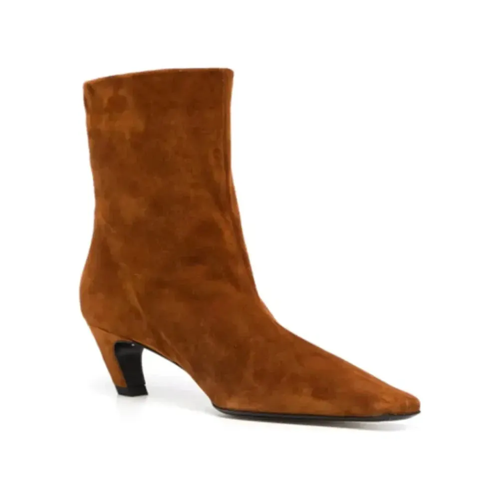 Women's Low Heel Short Pointed Toe Boots